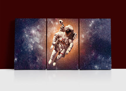 astronaut in outer space AOA13171 {3x}