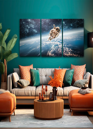 astronaut in outer space AOAY1013 {3x}