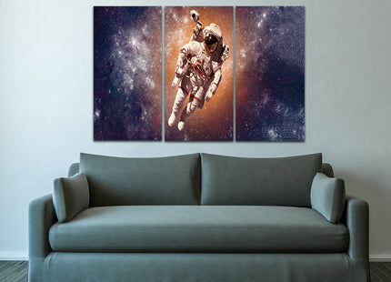 astronaut in outer space AOA13171 {3x}