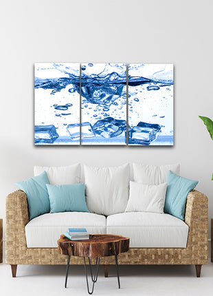 A dynamic ice cubes dropped into water with splash AOA14286 {3x}