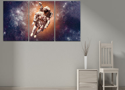 astronaut in outer space AOA13171 {3x}