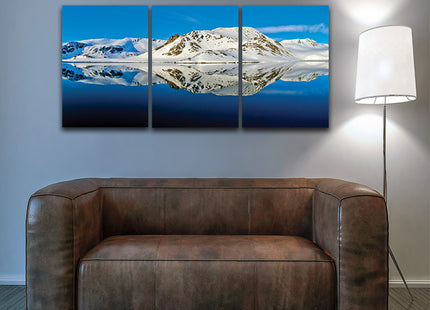 holmiabukta bay arctic svalbard Norway AOA13162 {3x}