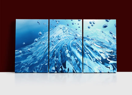 A dynamic Clear water aqua bubbles splash AOA14287 {3x}
