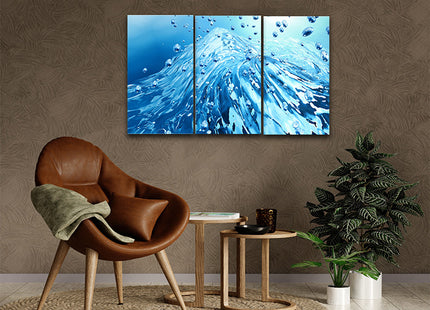A dynamic Clear water aqua bubbles splash AOA14287 {3x}